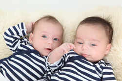 Babys Philipp und Dominik