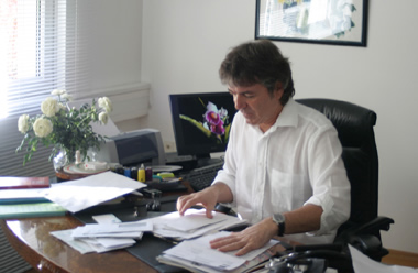 Dr. Peter Hintermller